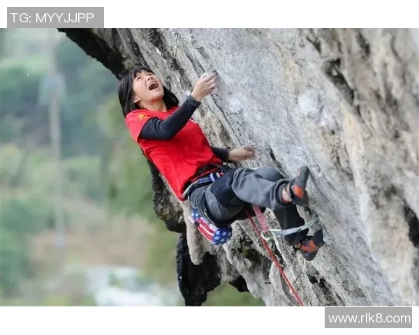 杭州攀岩队的进攻策略揭秘与深度分析探讨攀岩运动的魅力与挑战 杭州攀岩队的进攻策略揭秘与深度分析探讨攀岩运动的魅力与挑战